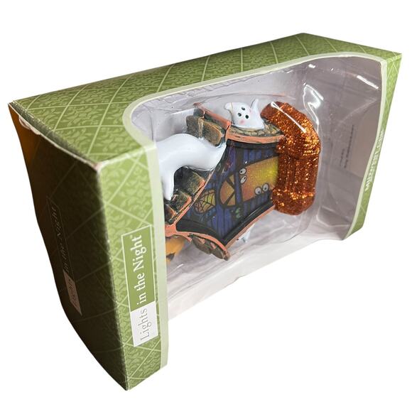 MIDWEST CBK Lights In The Night Halloween Haunted House & Ghosts Night Light - Picture 5 of 6